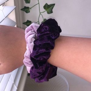 A scrunchie bundle